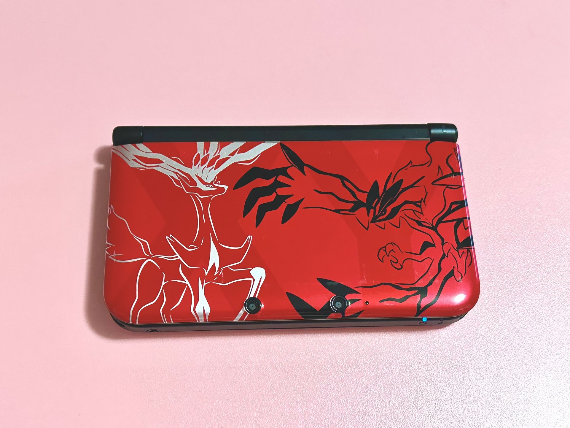 Nintendo 3 Ds XL Pokemon X And Y Red Limited edition ( Authentic) 