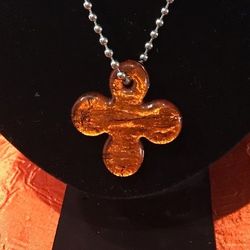 **UNIQUE CROSS PENDANT**