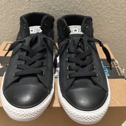 Converse Chuck Taylor All Star Low-Top Puffed Sneaker