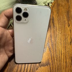 Unlock white iPhone  11 pro max 64gb