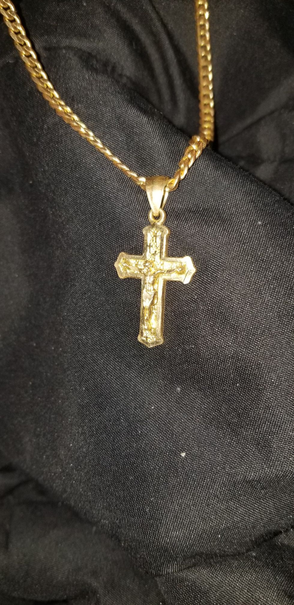 14k gold Cross & chain