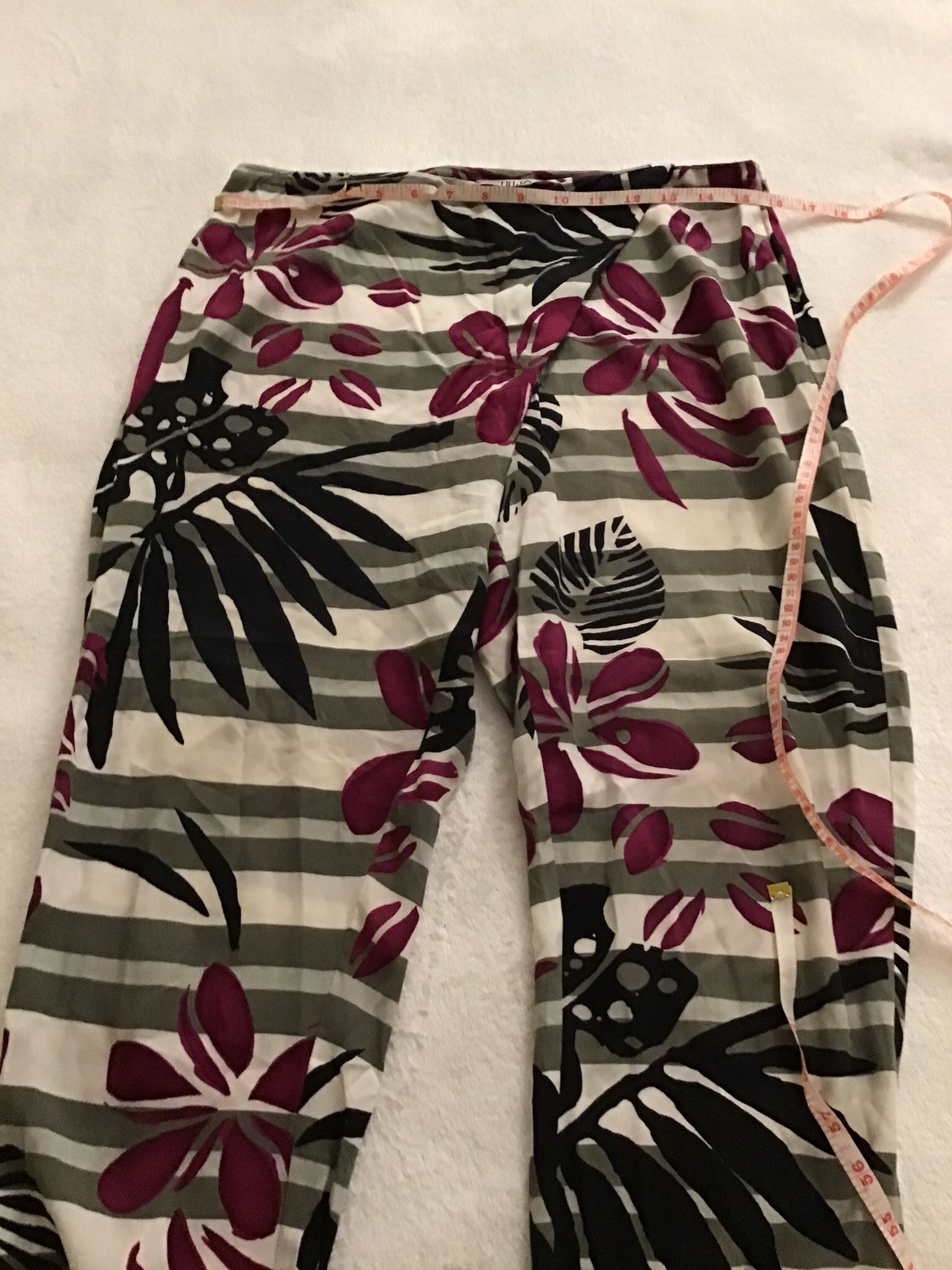 PANTS SIZE MEDIUM