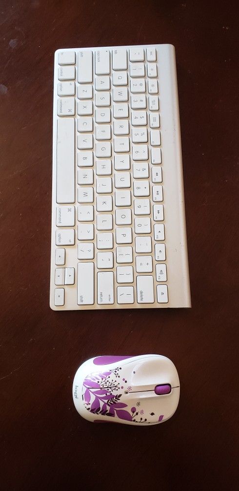 Apple Bluetooth Keyboard + Wireless Mouse