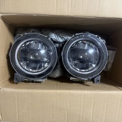 Jeep Wrangler / Gladiator Headlights 