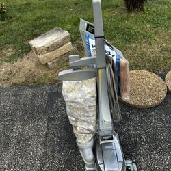 kIRBEY sweeper Very Rarely Used Was My Father’s 