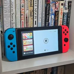 (PRE-OWNED) Nintendo Switch COSMETIC DAMAGES (With Accessories)