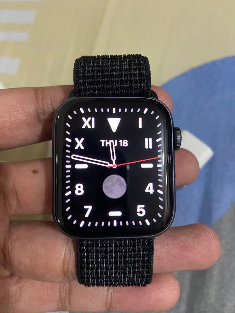 Apple watch series 4 , 44mm