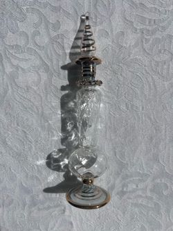 Perfume bottle