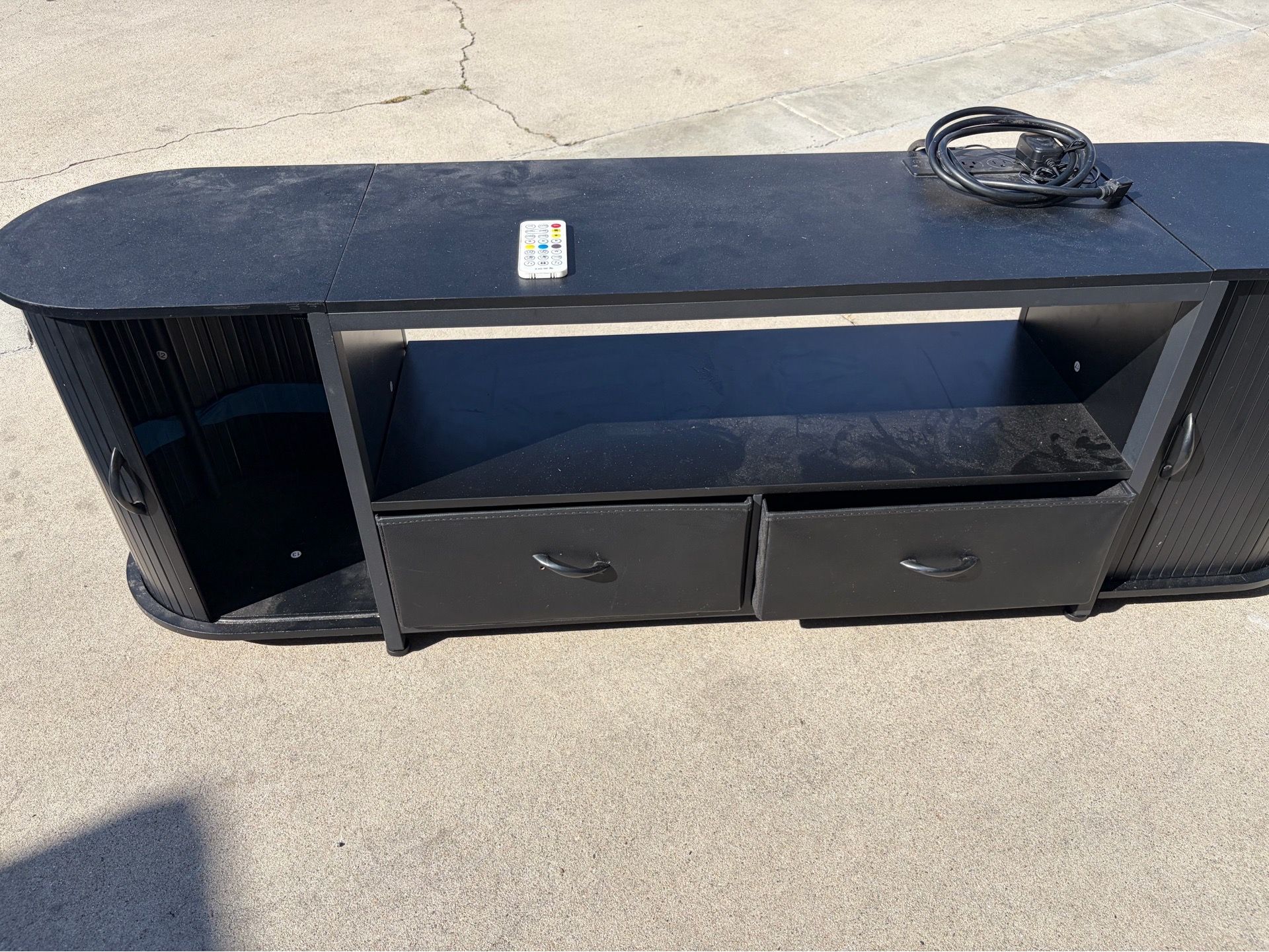 Black Tv stand