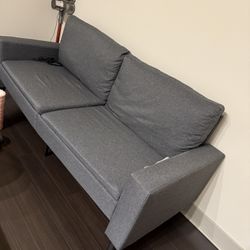 Zinus Loveseat Sofa – Excellent Condition