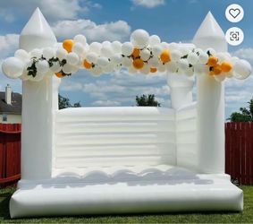 White Inflatable Bounce House Castle