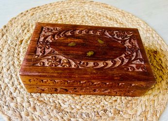 Vintage wooden jewelry box