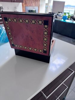 Burl wood humidor