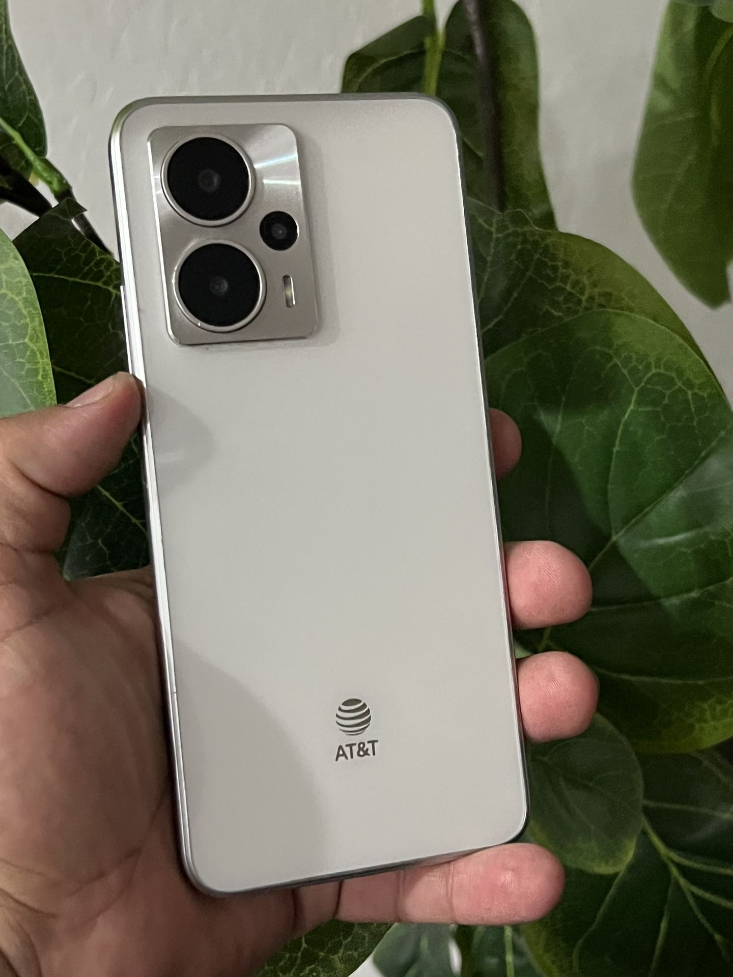 AT&T Motivate® Pro 5G 128gb great condition works with cricket