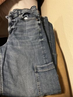 CARGOS
