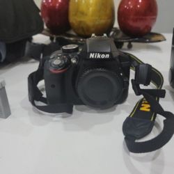 Nikon D3300 with 18-55mm Lens 
