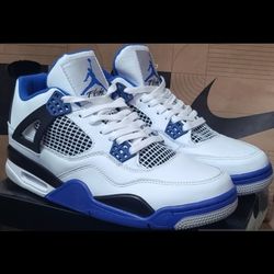 Jordan 4 Retro 