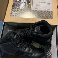 Service Boots