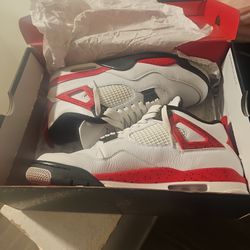 Jordan's retro 4