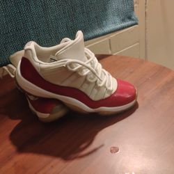 Jordans 11s Low tops 