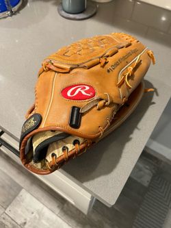 Rawlings RSGXL Baseball  / Softball 14 inch Glove in Very Good Condition