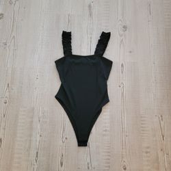SHEIN Black Ruffled Strap Bodysuit