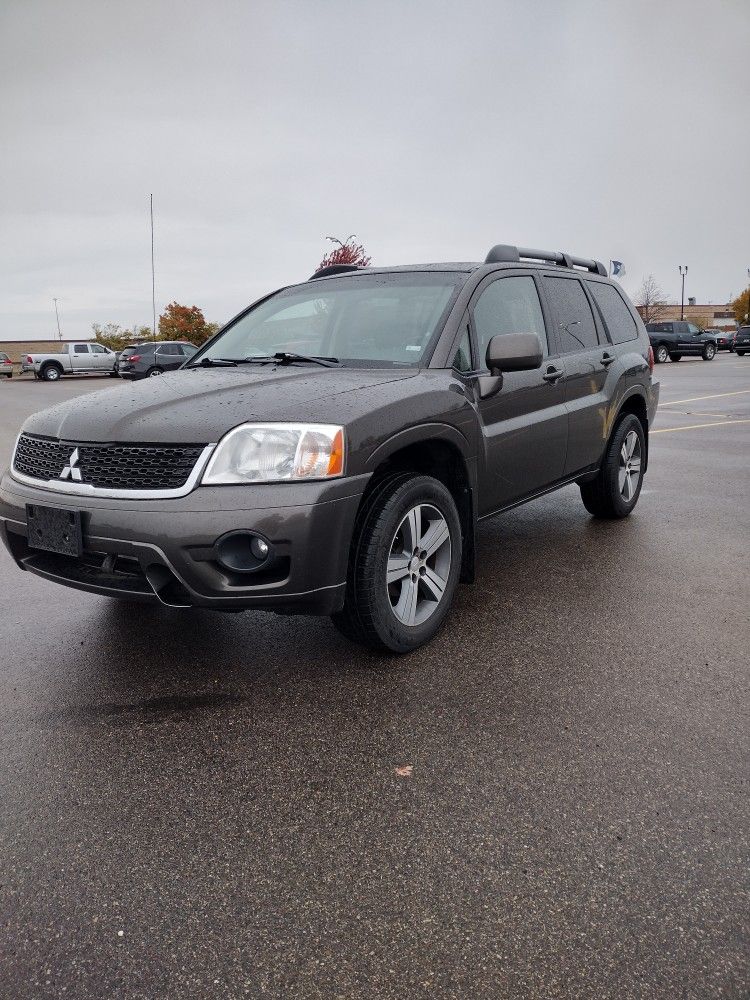 2011 Mitsubishi Endeavor