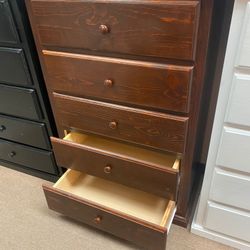 Dresser Assemble