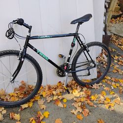 92 970 Single Trek
