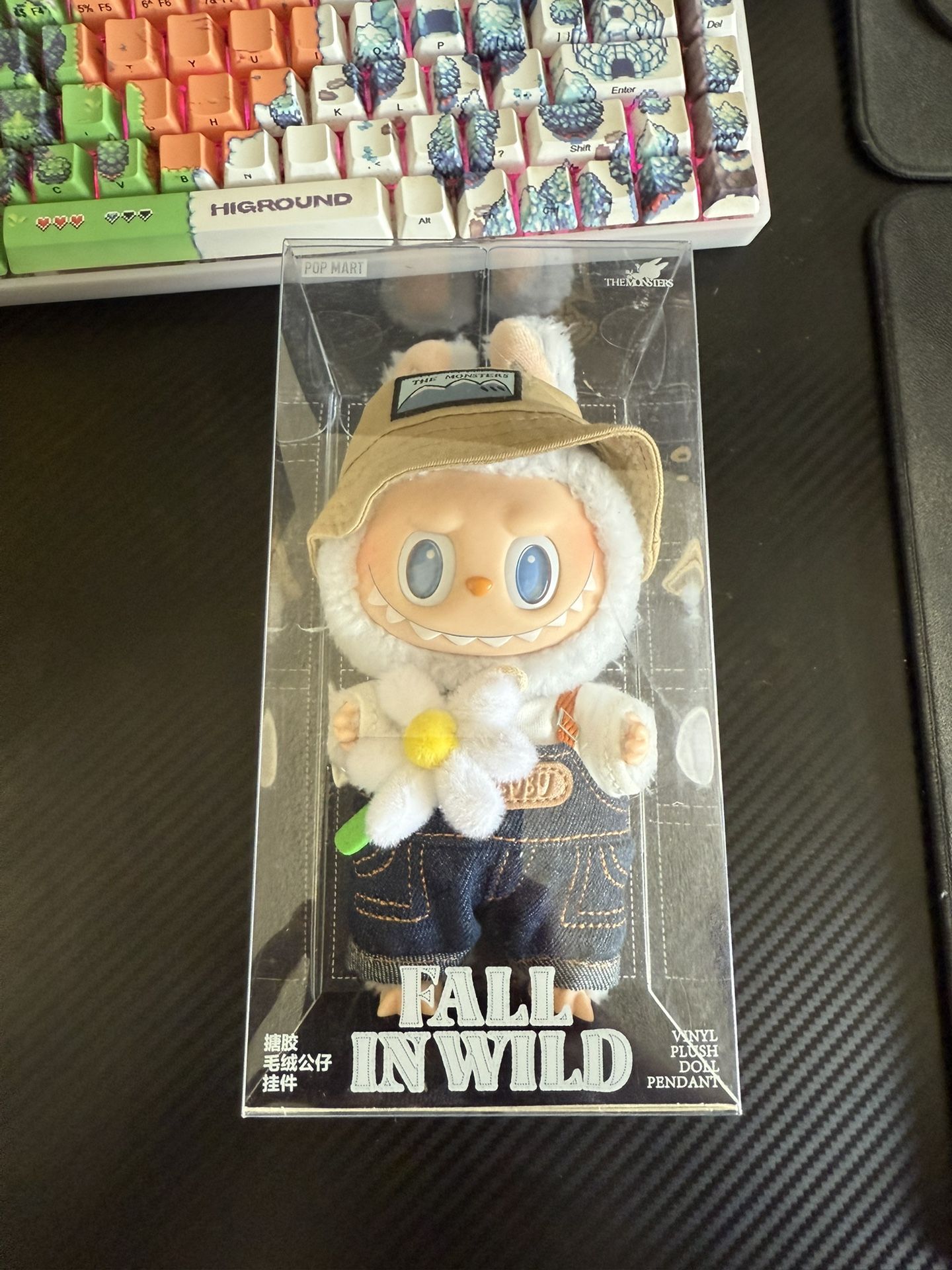 Labubu Fall In The Wind Vinyl Plush Doll