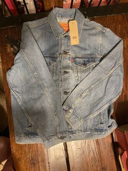 LEVI’S VINTAGE FIT