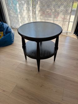 Cottage Style Round Accent Table