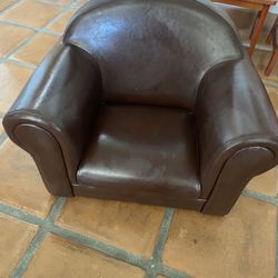LakeShore Leather Chair 