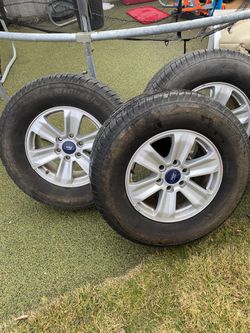 2015 Ford F-150 rims and Michelin tires with sensor