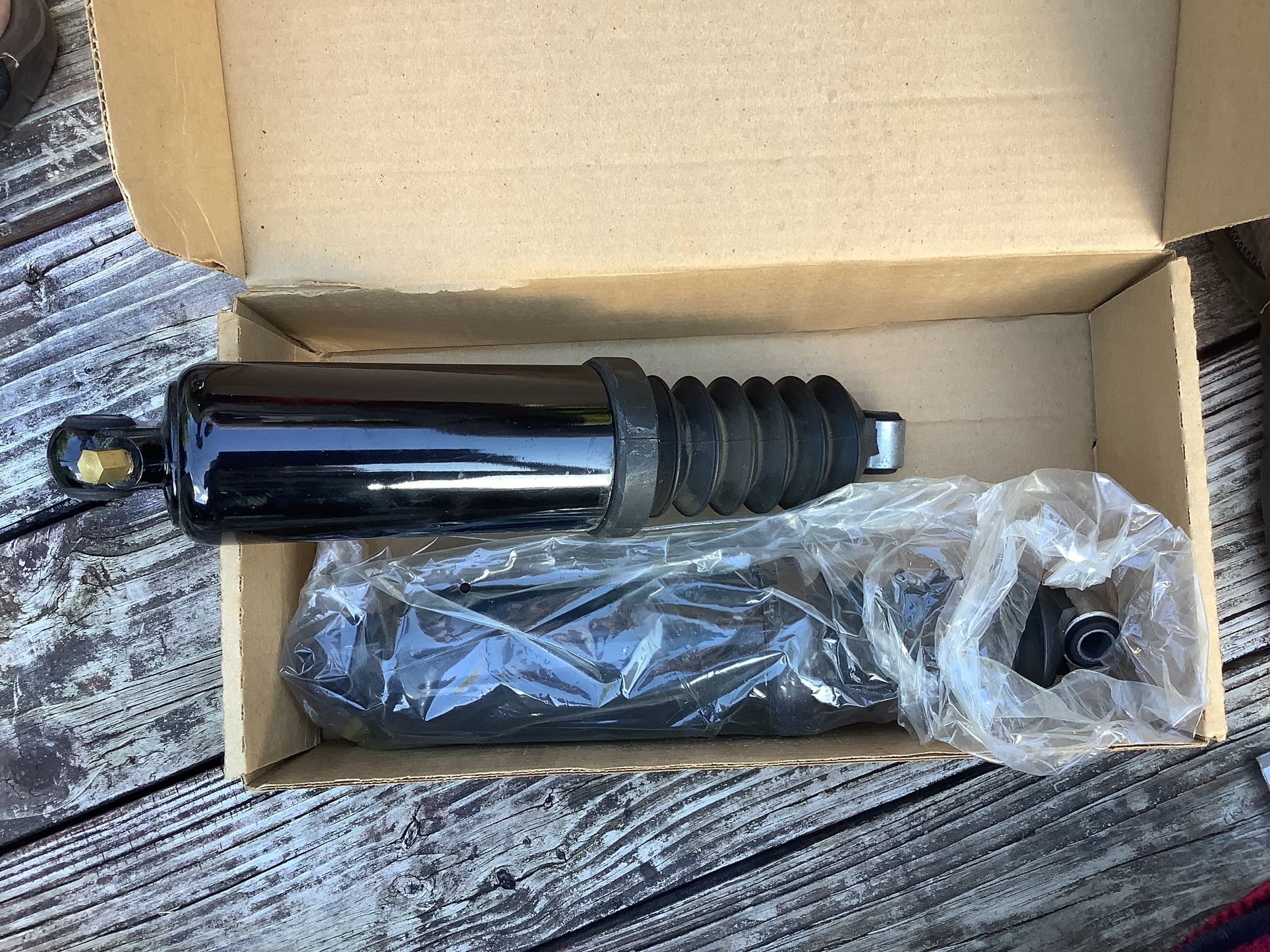 Harley Davidson Road King rear air shocks for Sale in Miami, FL OfferUp