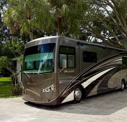 2016 Thor Motor Coach Palazzo 35.1