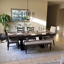 Dining  Room Table  4 Chairs & Bench