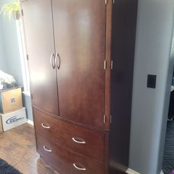 Armoire Entertainment Center