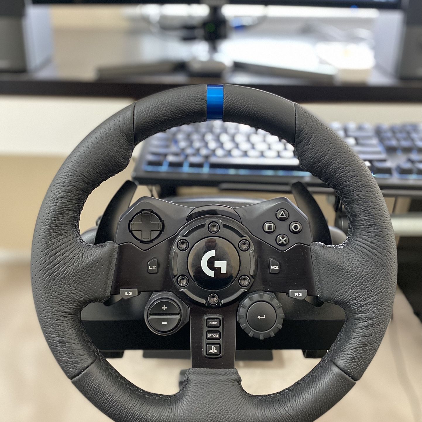 Logitech G27 Steering Wheel, Pedals, Shifter Set (Used) for Sale in  Jericho, NY - OfferUp