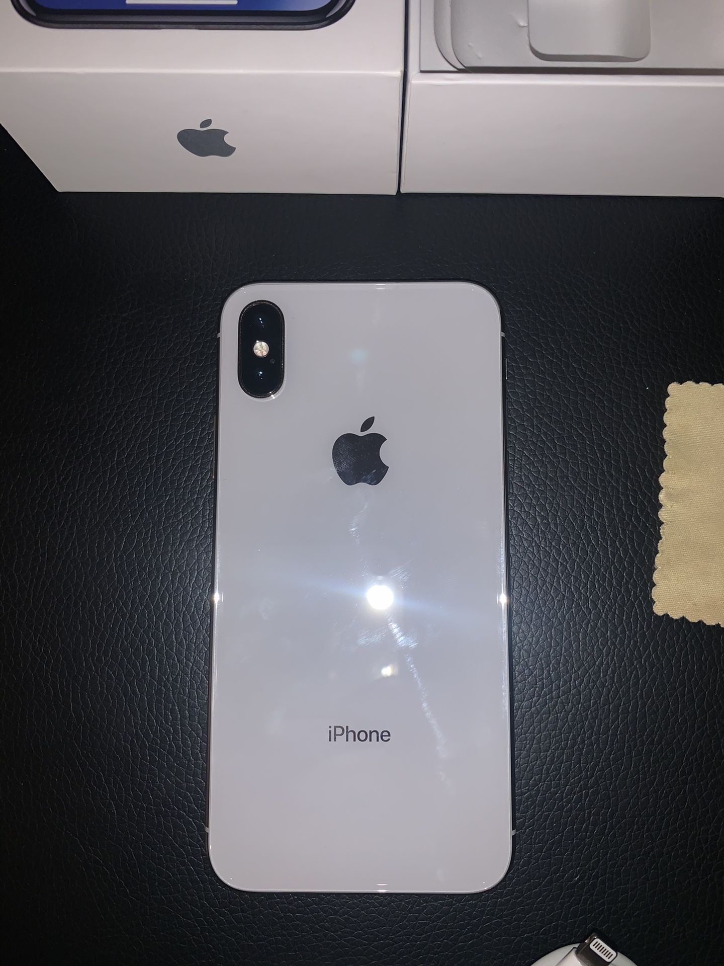 iPhone X