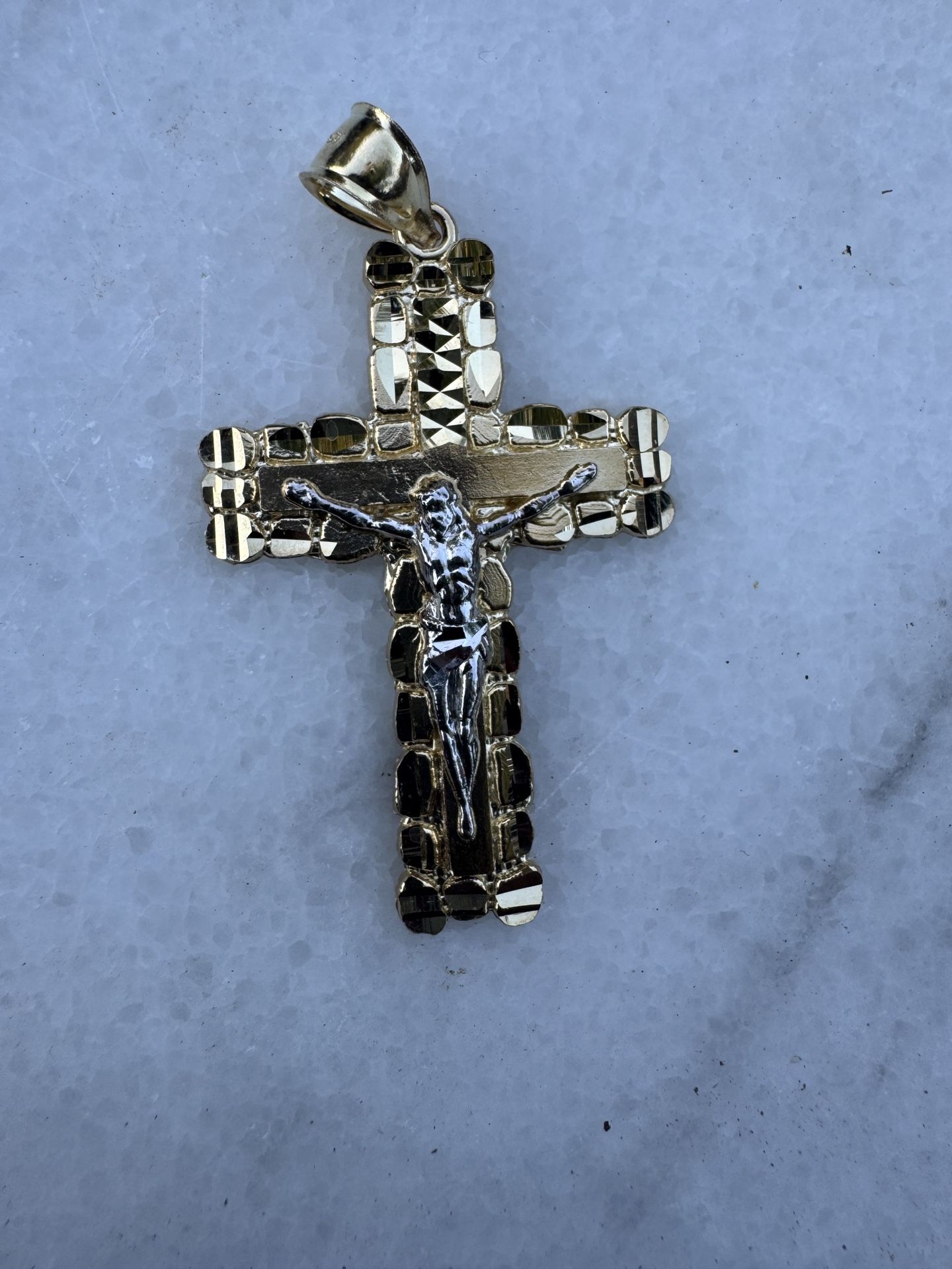 10k Nugget Charm  Brand New 