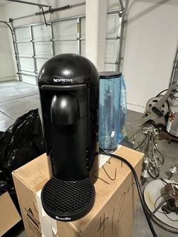 Like New Breville Nespresso VertuoPlus (Ink Black) BNV420IBL - $90 OBO