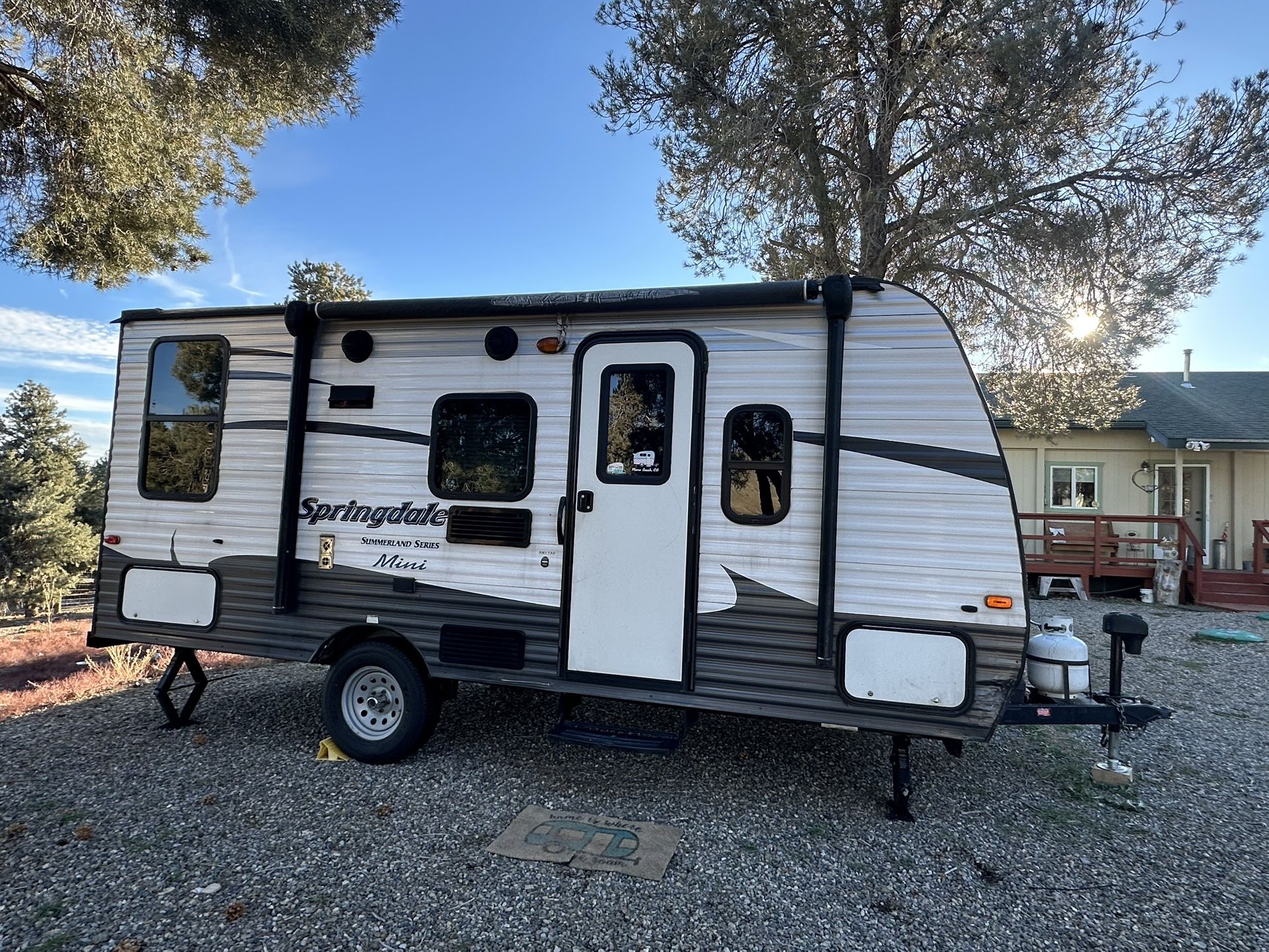2016 Springdale Summer series mini for Sale in Seattle, WA - OfferUp