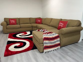 Broyhill Sectional Sofa with Pull-Out Bed and Chaise... (Delivery Available)...