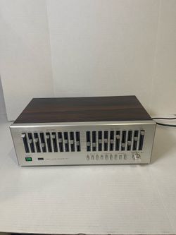 Sansui SE-7 Analog Graphic Equalizer Stereo L/R RCA Silver Woodgrain