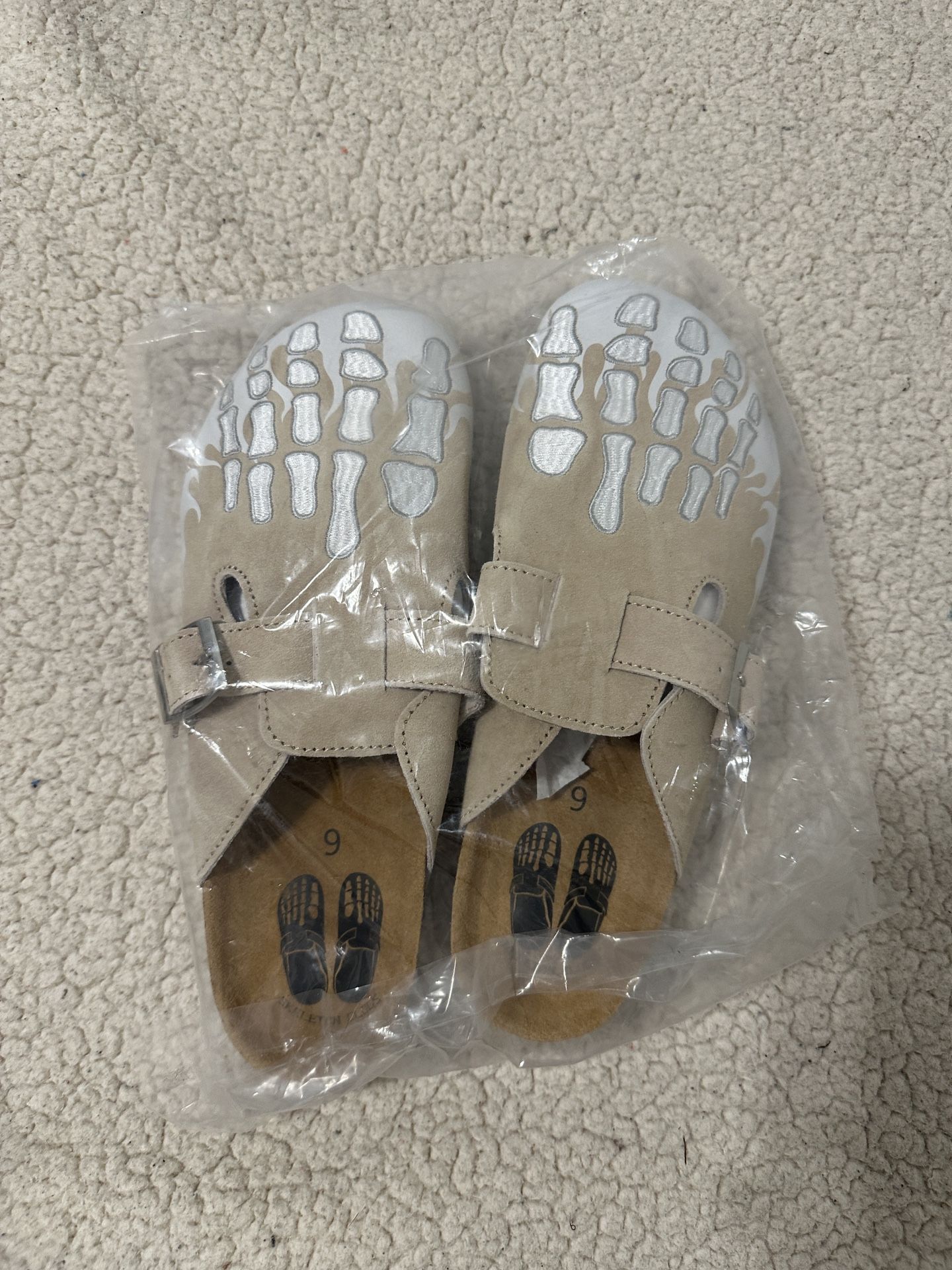 Creme Flame Skeleton Clogs Size 9 M