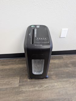 Member’s Mark 12-Sheet Micro-Cut Paper Shredder – $45