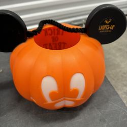 Disney Park Mickey Mouse - Jack O'Lantern Pumpkin Light up Halloween Bucket