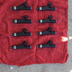 OEM Fuel Injectors (Set of 8) – 2011–2017 Mustang GT / F‑150 5.0 (BR3E‑E5A)
