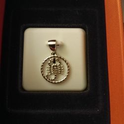 925 Sterling Silver Pendant 